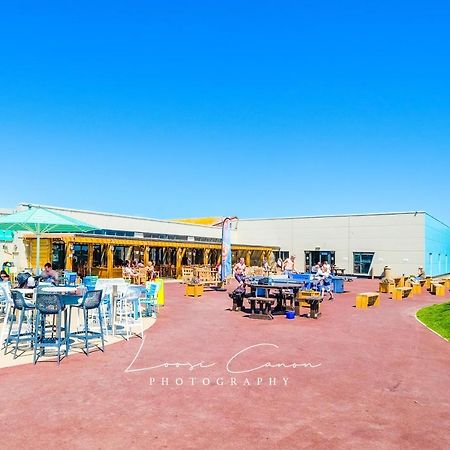 Big Skies Platinum Plus Holiday Home With Wifi, Netflix, Dishwasher, Decking Camber Экстерьер фото