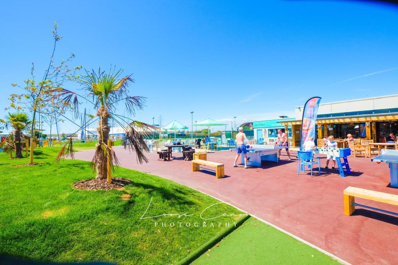 Big Skies Platinum Plus Holiday Home With Wifi, Netflix, Dishwasher, Decking Camber Экстерьер фото