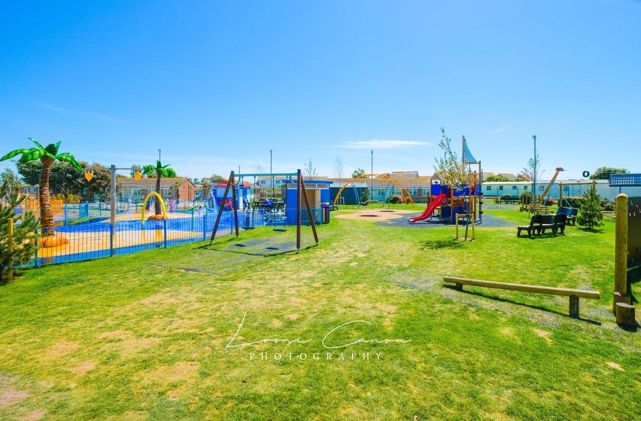 Big Skies Platinum Plus Holiday Home With Wifi, Netflix, Dishwasher, Decking Camber Экстерьер фото
